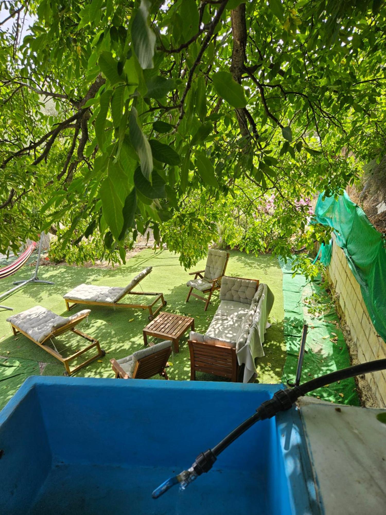 La Huerta Del Castillo Con Su Caz De Agua - Enjoy Life & Relax Castillo de Locubin Bagian luar foto